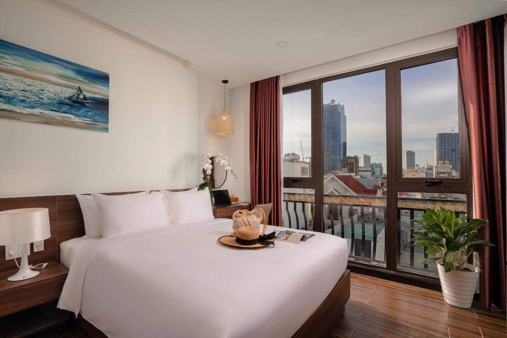 Dragon View Riverfront Hotel Da Nang Zewnętrze zdjęcie